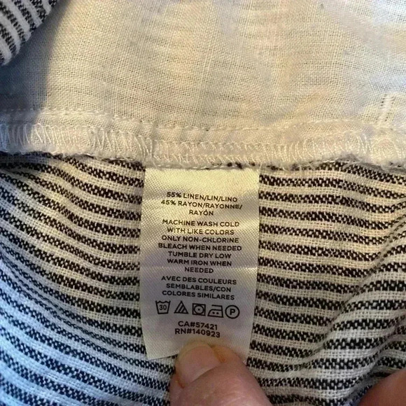 Loft Outlet Blue & White Stripe Wide Leg Crop Linen/Rayon Size Small Tie Pants. - Picture 8 of 13